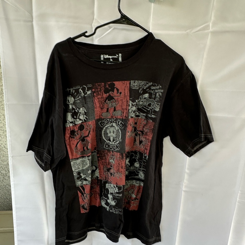 Mickey Mouse and Friends TShirt. Size XL